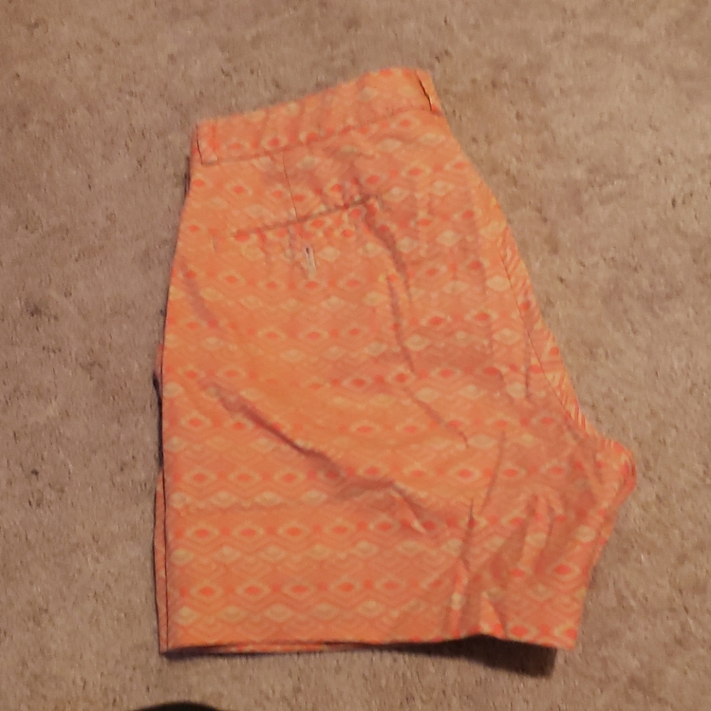 Shorts - Picture 3 of 3
